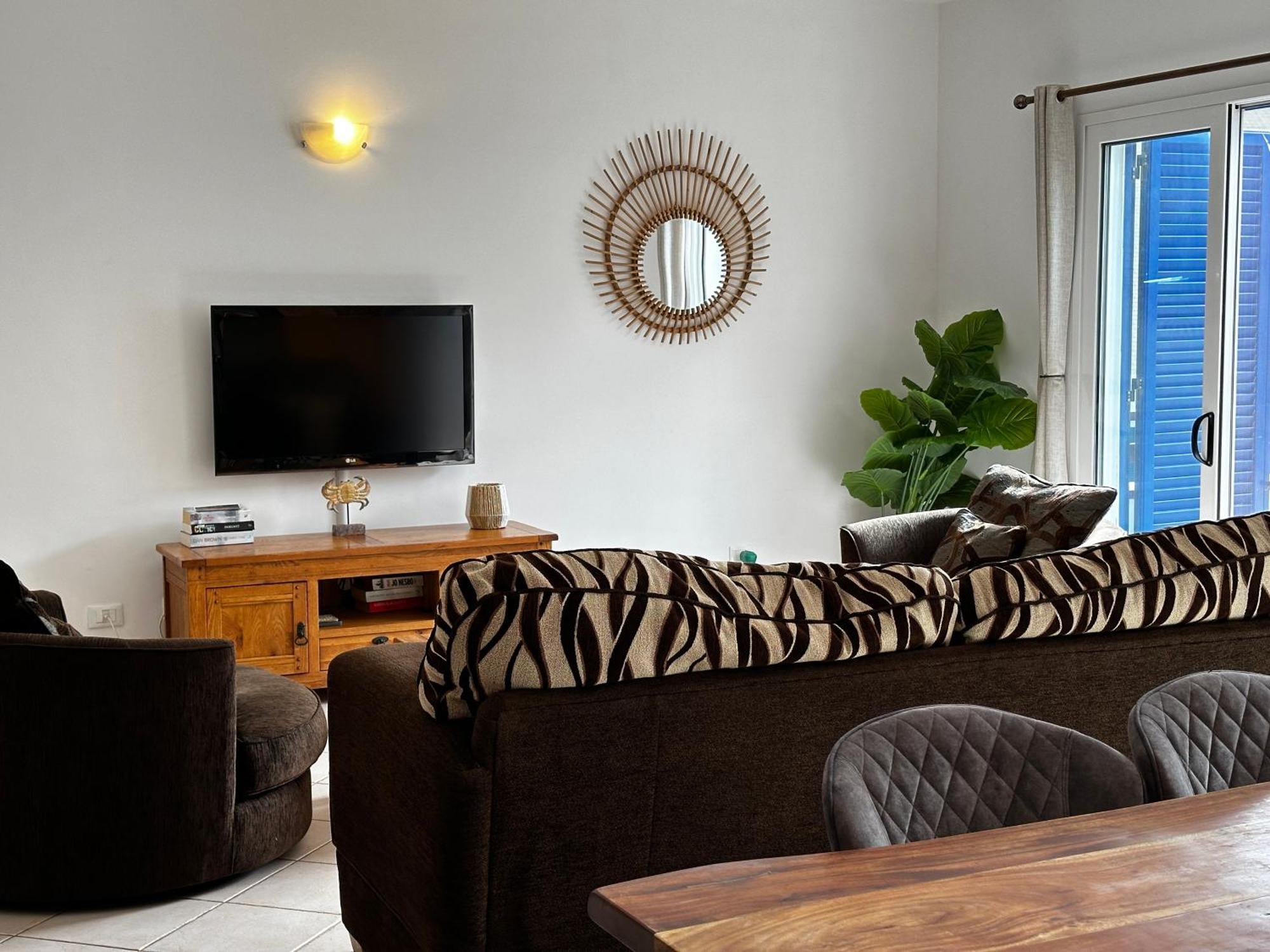 Leme Bedje Two Bedroom - By Bobbywashere Santa Maria Exteriér fotografie